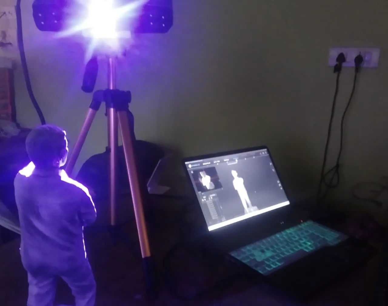3D scanning a statue to capture its shape and details